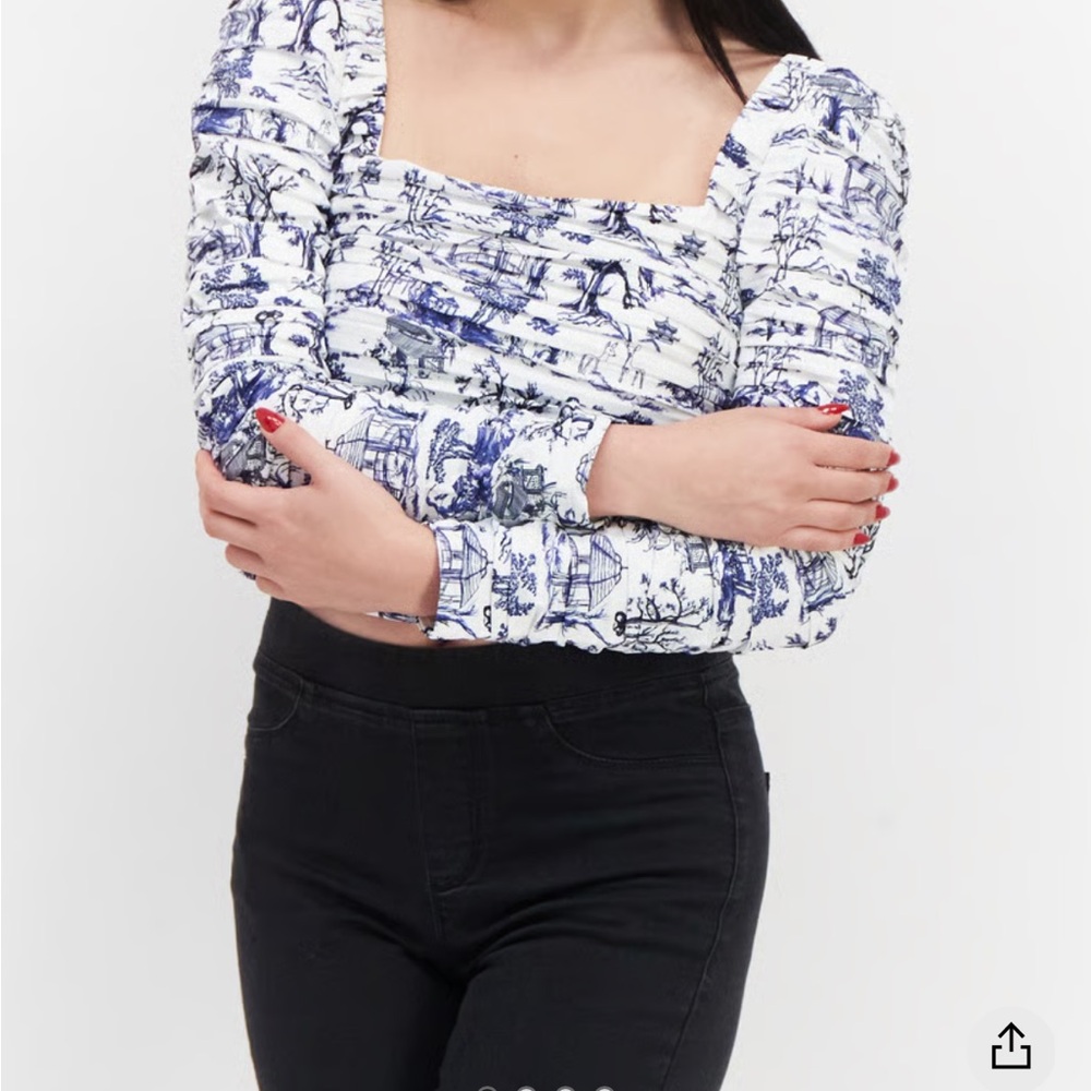 Kourt Anthropologie Toile de Jouy Long Sleeve Ruched Crop Top NWOT